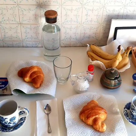 Camera Luminosa Ed Elegante *