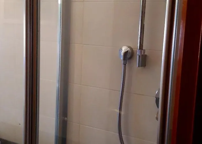 Camera Luminosa Ed Elegante בית הארחה