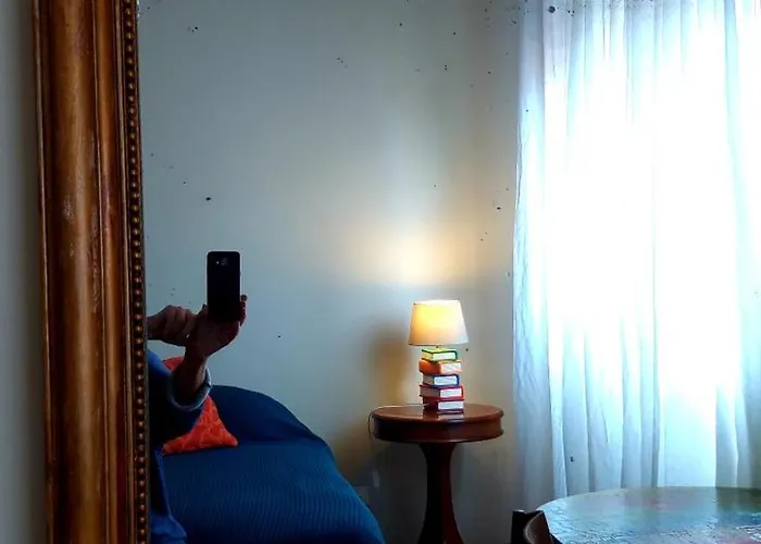 Camera Luminosa Ed Elegante בית הארחה